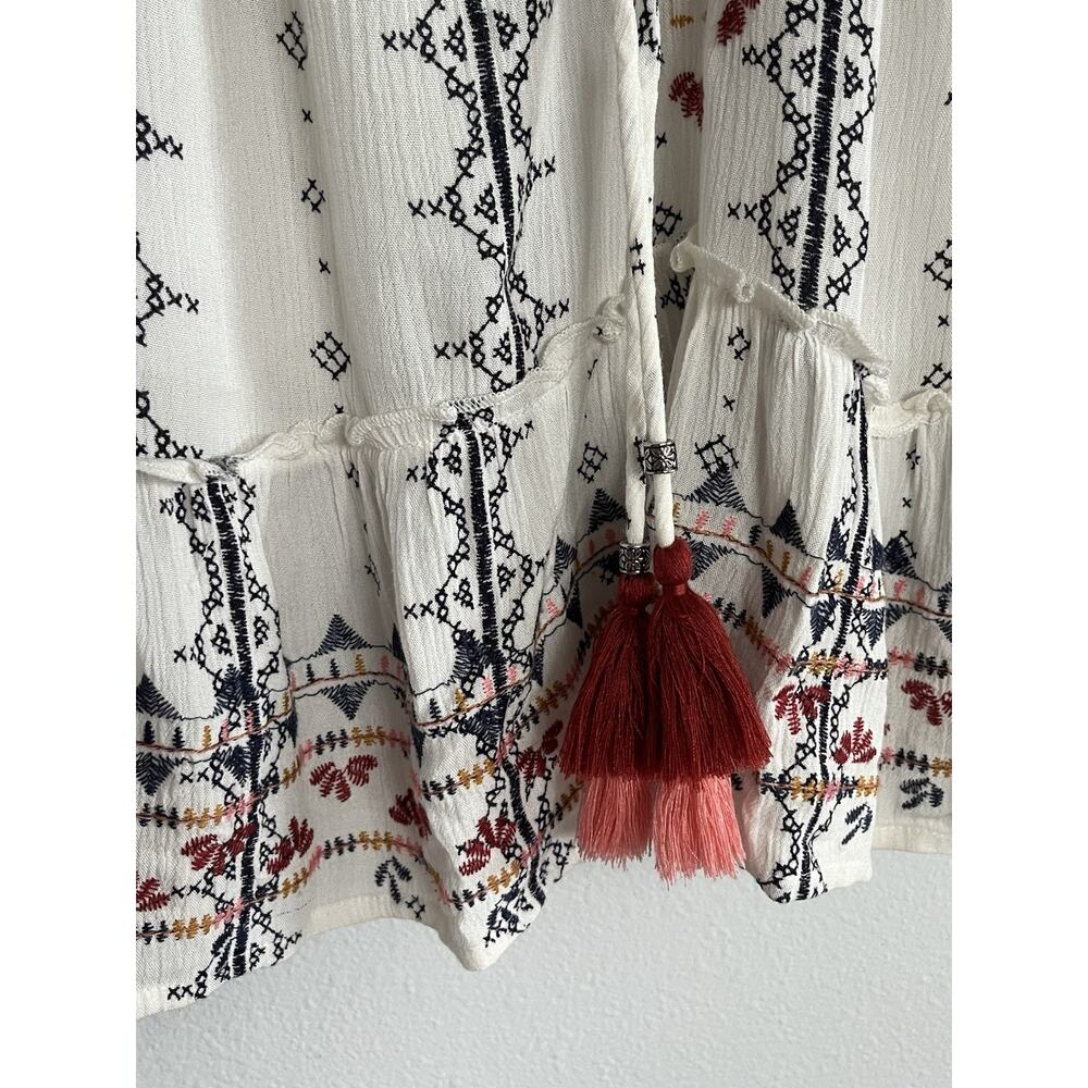 Knox Rose Peasant Top Women's Sz L White Embroidery Tassel Boho Cottage Country - Picture 4 of 10
